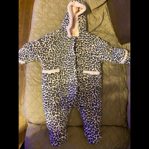 Juicy Couture Other - Juicy Couture baby girl pram